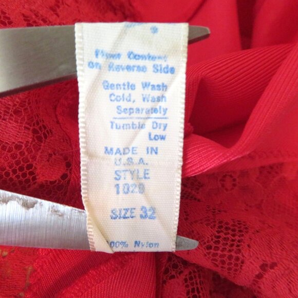 Vintage Olga Red Lace Trim Nylon Camisole Size Small 32 Made In USA - Picture 12 of 12